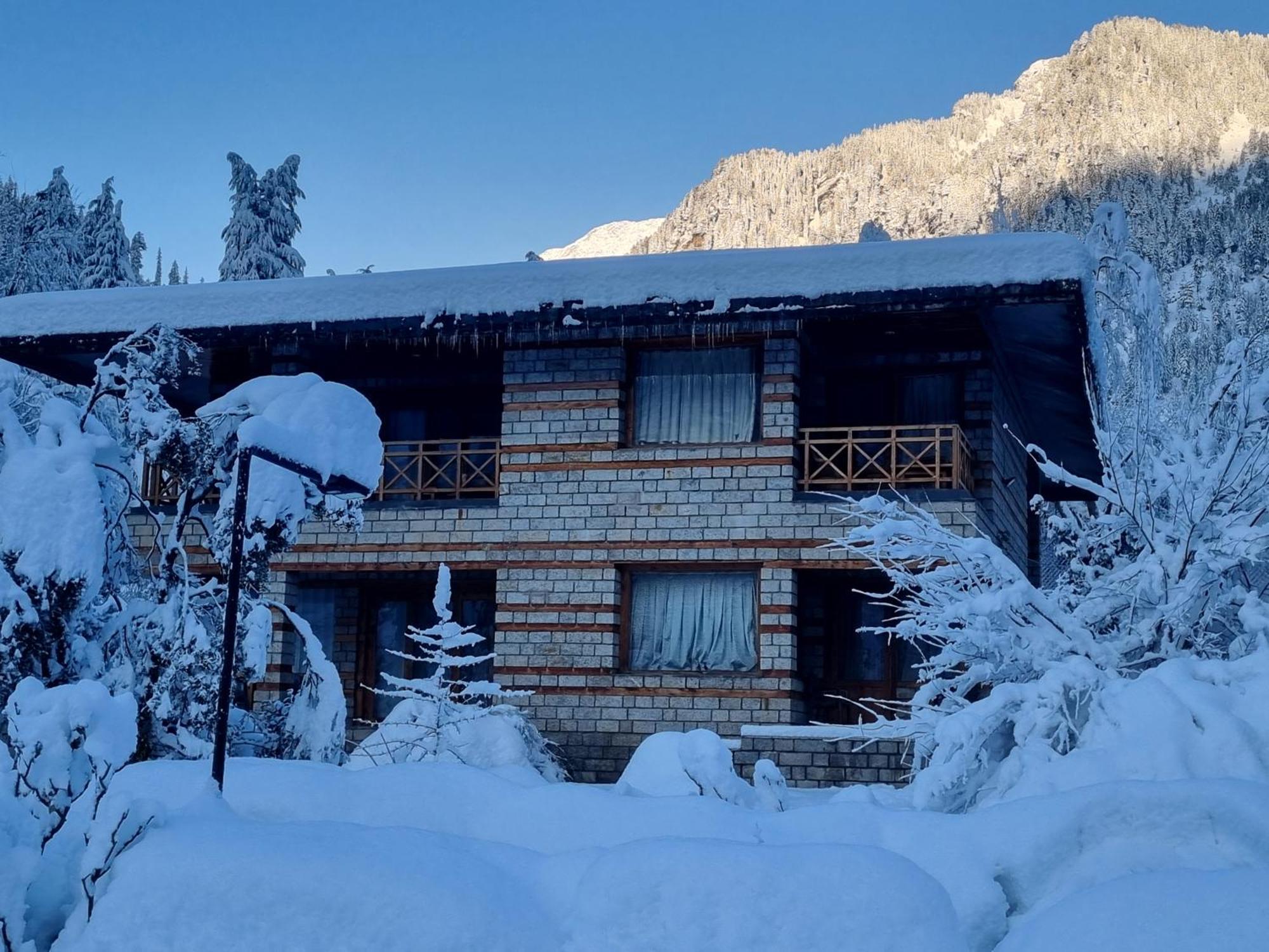 Banon Resorts Manāli Exterior foto